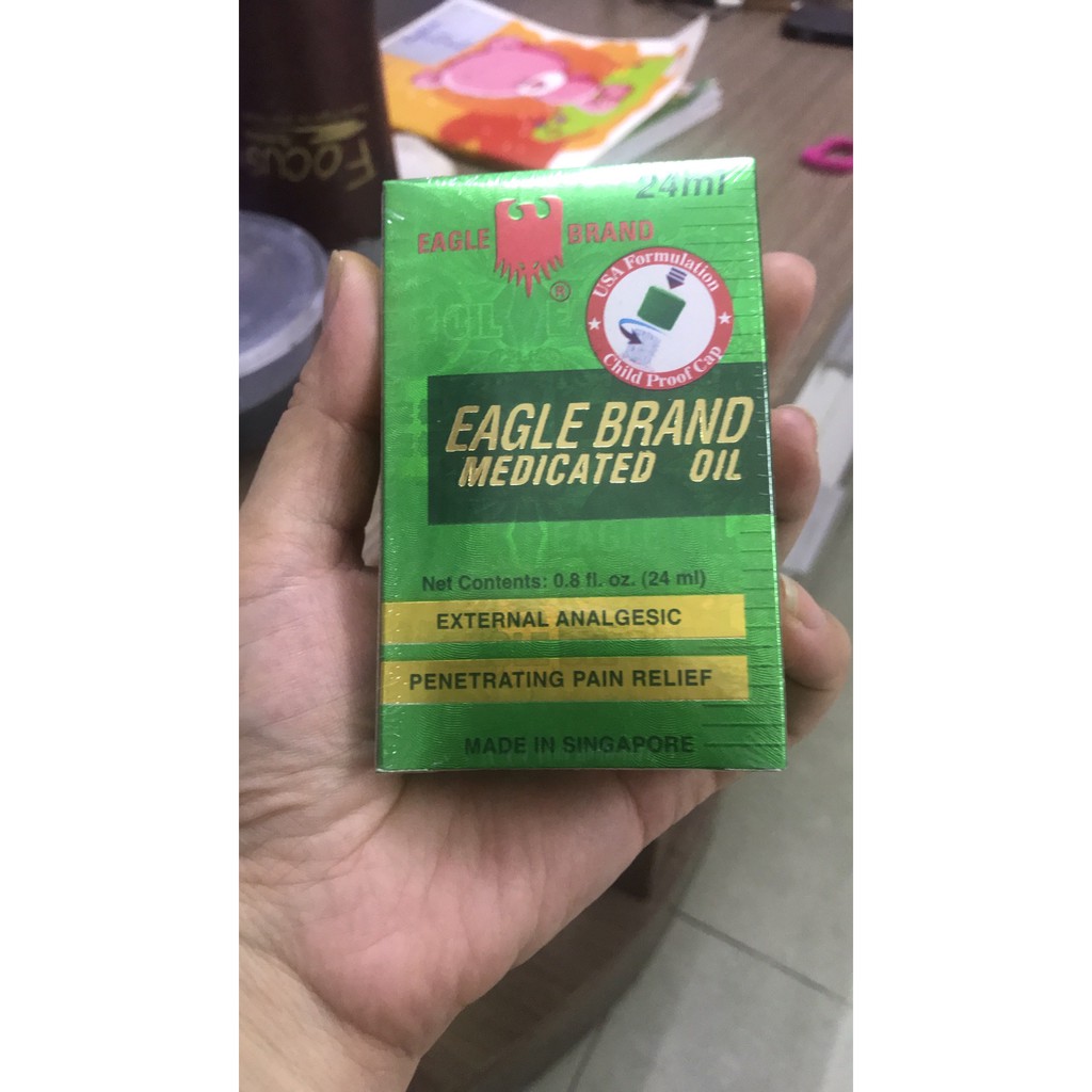 Dầu Gió Xanh Hiệu Con Ó Eagle Brand 2 nắp chai 24ml, hàng nhập Mỹ