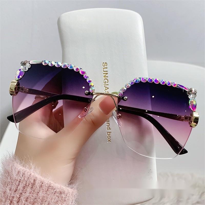 Kính Mát Gọng Vuông Đính Đá Thời Trang Cho Nữ