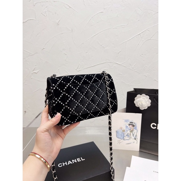 Túi xách Chane nhung đính đá , fullbox.