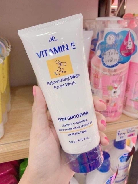 [Chính hãng] Sữa rửa mặt Vitamin E Thái 190g