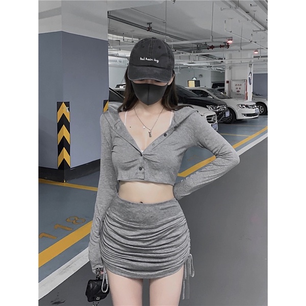 Set áo croptop+chân váy thể thao Ulzzang