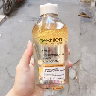Tẩy trang Garnier Nga