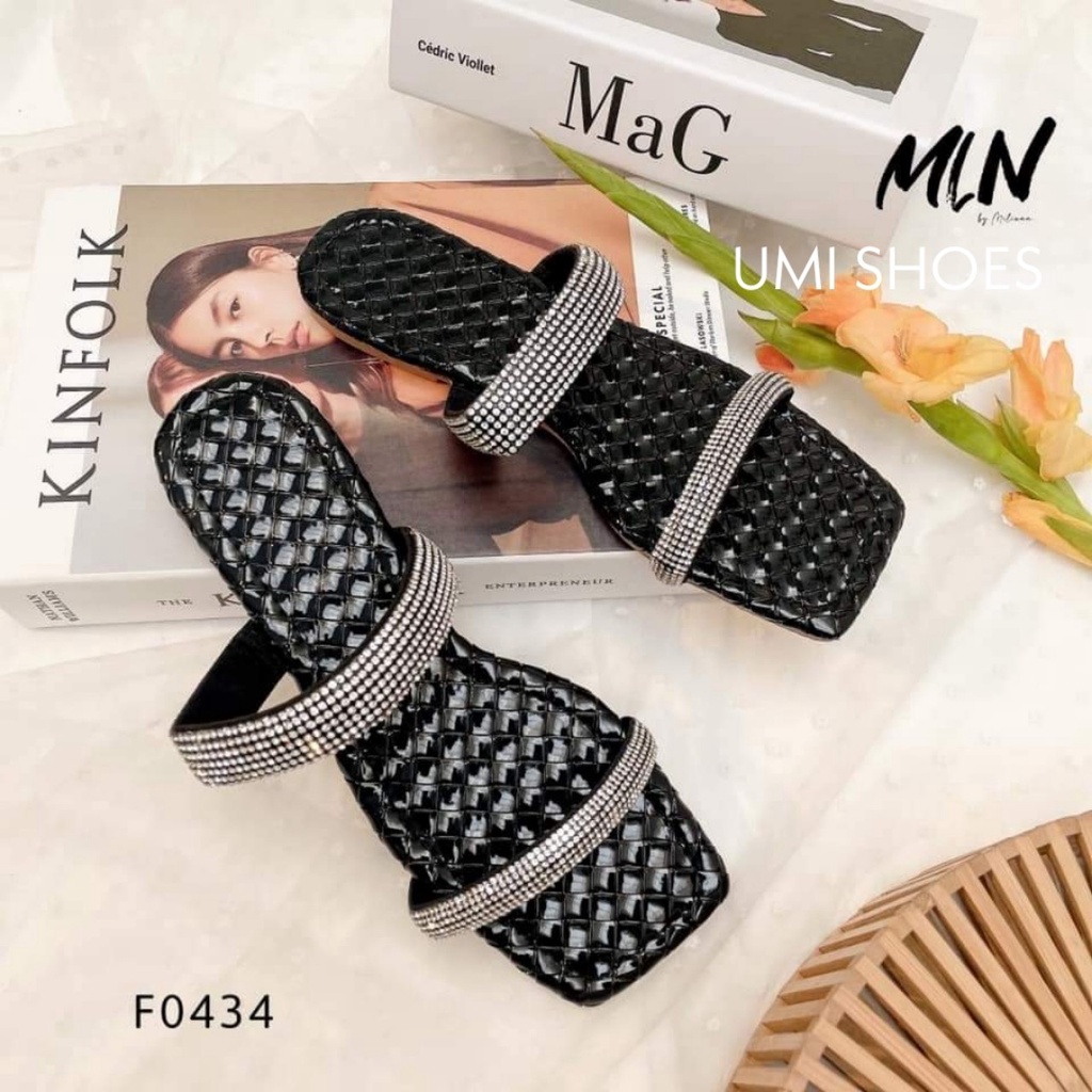 Dép nữ đi lê quai ngang chéo đính đá mảnh sáng da mũi vuông đế bệt đi biển xinh mới hot màu đen/trắng