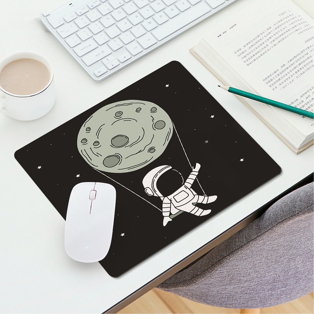 Miếng Lót Chuột Cao Su Siêu Mỏng Chống Trượt Hình Phi Hành Gia Hoạt Hình BMM1 Cho Laptop