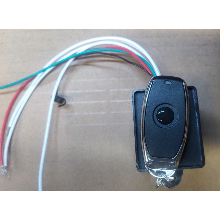 Thiết bị tìm xe trong bãi