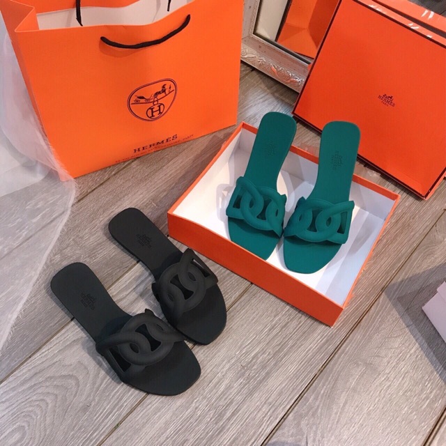 Dép lê sang chảng