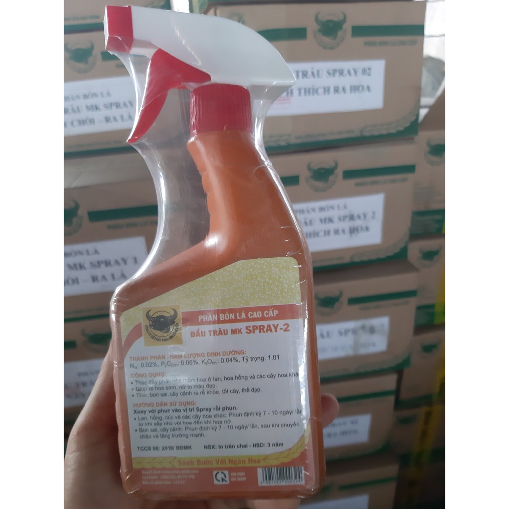 Phân đầu trâu dạng xịt 500ml Xanh kích lá mầm - Đỏ kích hoa