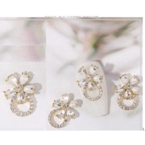 charm trang trí nail