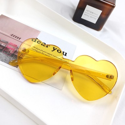 Kính mát giả tiếng anh hình trái tim độc đáo chống tia UV400 | BigBuy360 - bigbuy360.vn