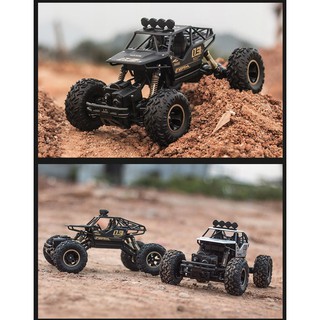 🍁 Xe điều khiển từ xa địa hình dùng pin sạc