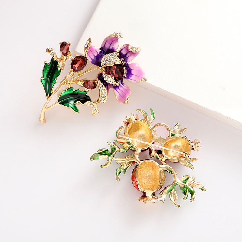 Ghim Cài Áo Hình Hoa Trà Cao Cấp Chống Chói Thiết Kế Phù Hợp Với Nữ