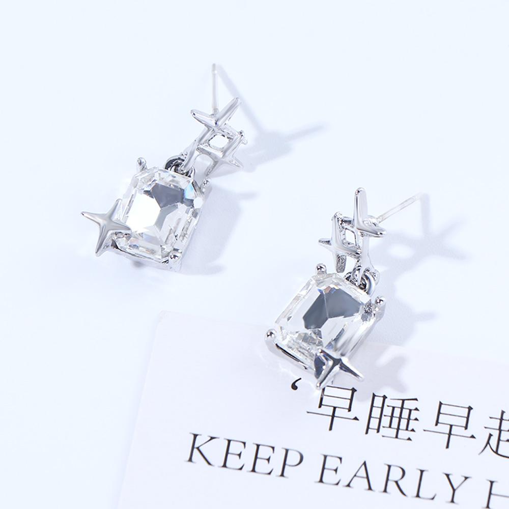 Bông Tai Hình Vuông Trong Suốt Độc Đáo Thời Trang Cho Nữ