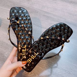 Dép xỏ ngón