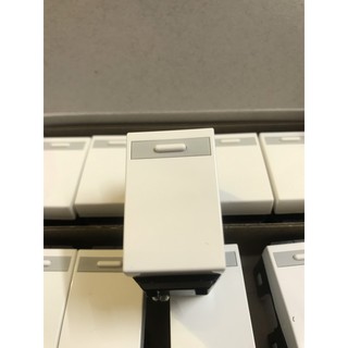 Hạt Công Tắc 1 Chiều Refina Panasonic (hạt nhỏ) WEV-5531