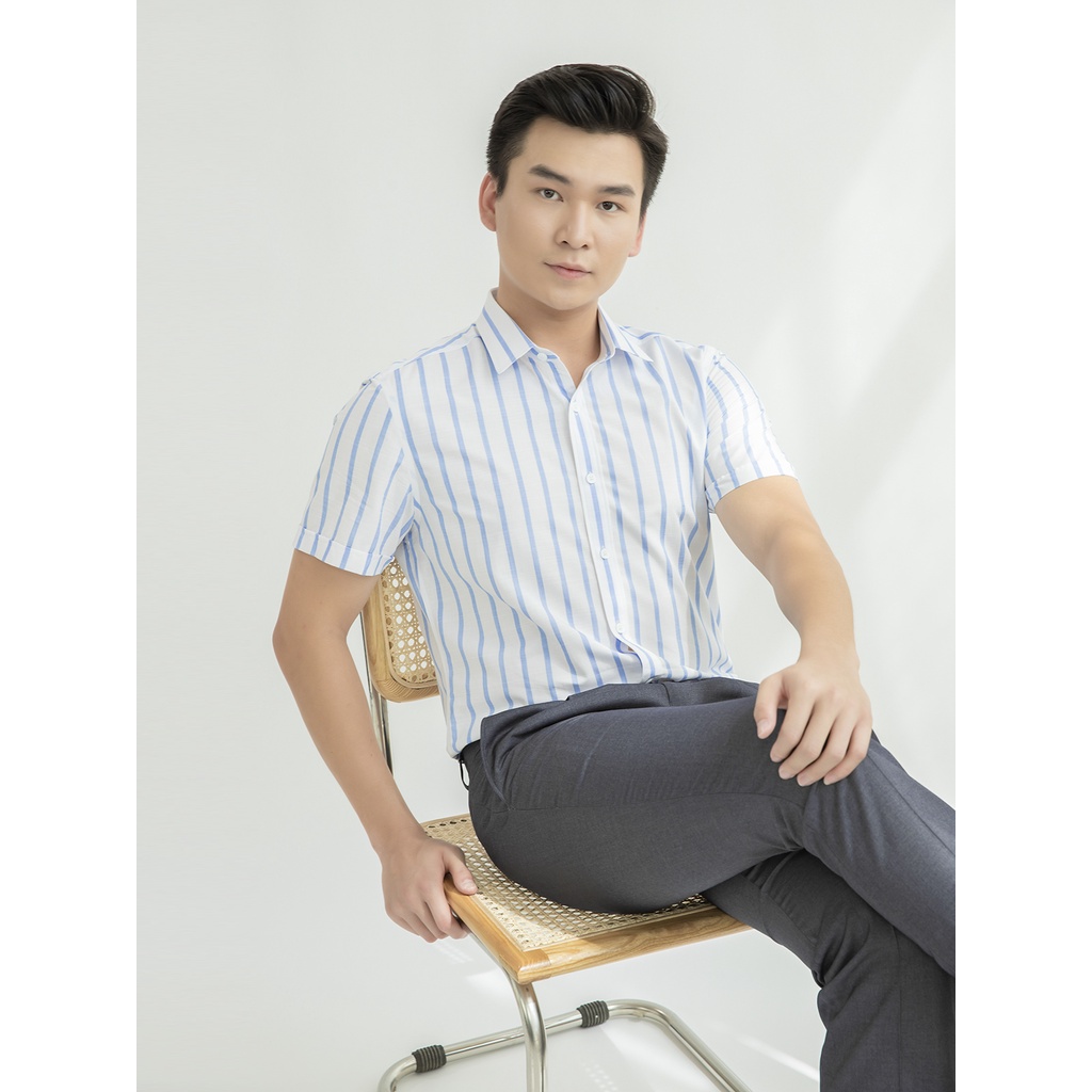 Áo sơ mi nam ngắn tay ARISTINO phom Slim fit, thiết kế tà lượn, họa tiết kẻ xanh trẻ trung, thanh lịch - ASS022S1