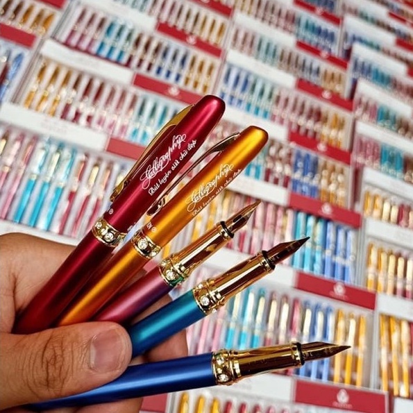 set 3 bút Bút luyện chữ đẹp 862 ngòi vàng , không rỉ