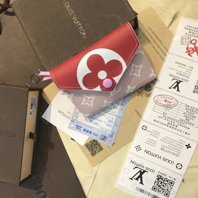 Ví hoa cúc bấm