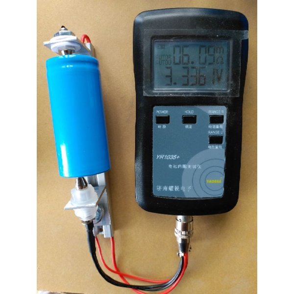 Cell pin Lifepo4 32700 3,2 v dung lượng hơn 6100 mAh, 2000 -2500 lần sạc xả
