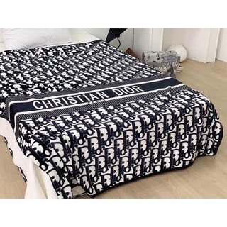 Chăn lông tuyết DIOR mẫu mới nhất 2020