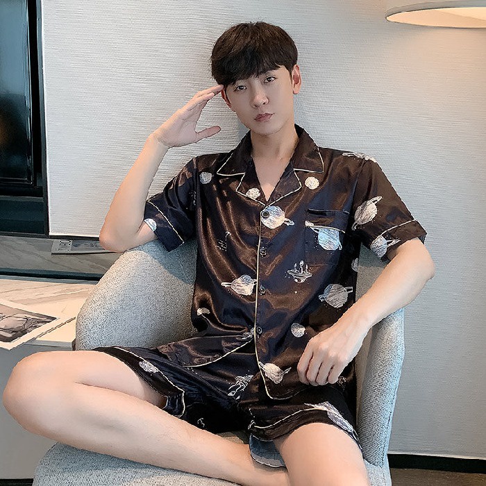 Bộ Đồ Ngủ Tay Ngắn Chất Lụa Satin Dáng Rộng Thời Trang Hàn Quốc Cho Nam Size L-5XL
