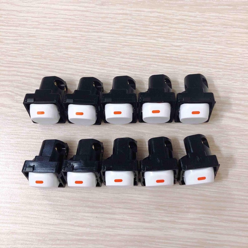 Ổ cắm 2 + 2 lỗ công tắc có màn che S18 sino vanlock