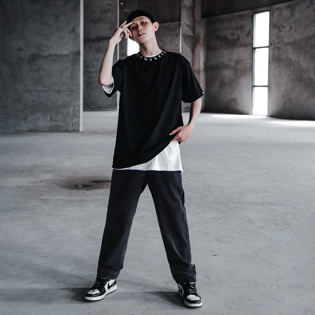 Áo Thun Đen Trơn Viền Cổ Thêu Chữ Comeback Màu Đen Chất Liệu 100% Cotton Form Rộng Thoải Mái Unisex