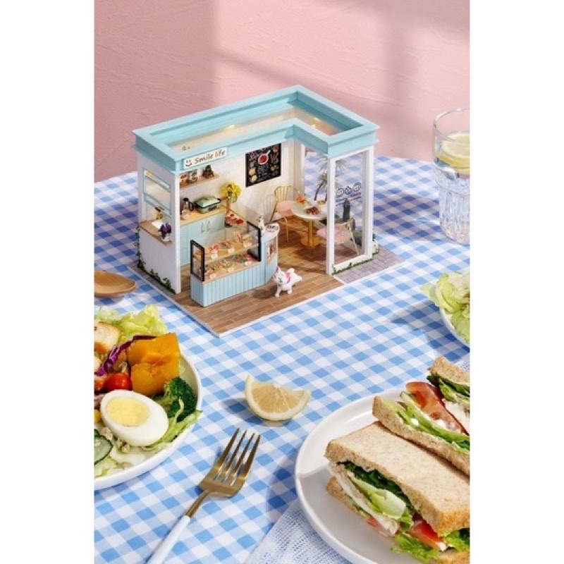 (Tặng mica,keo,đèn)Mô hình gỗ Nhà búp bê tự lắp ráp tiệm bánh Smile Life đồ chơi diy doll house C016