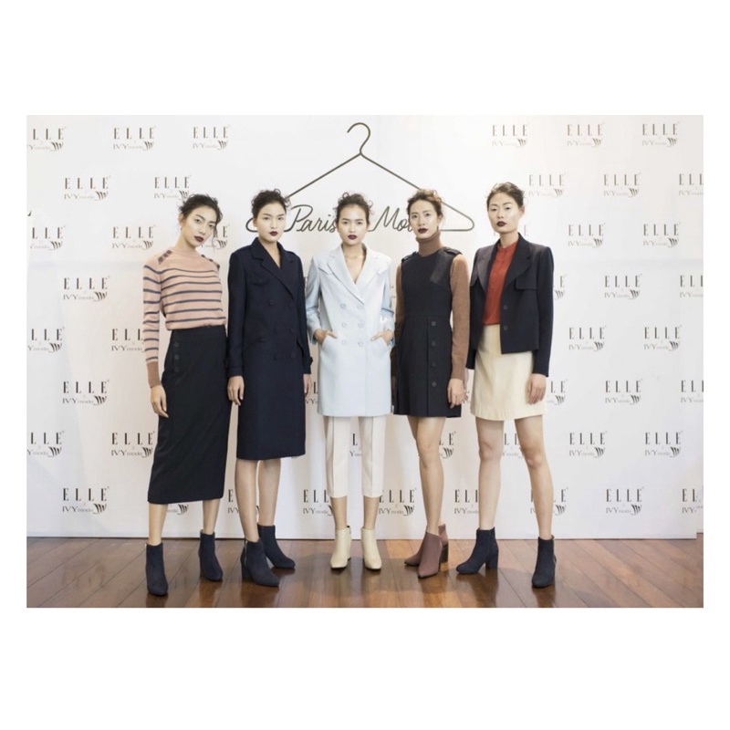 Chân váy màu navy elle & ivy moda