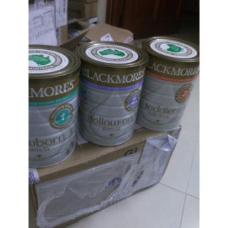 Sữa Blackmores 900g