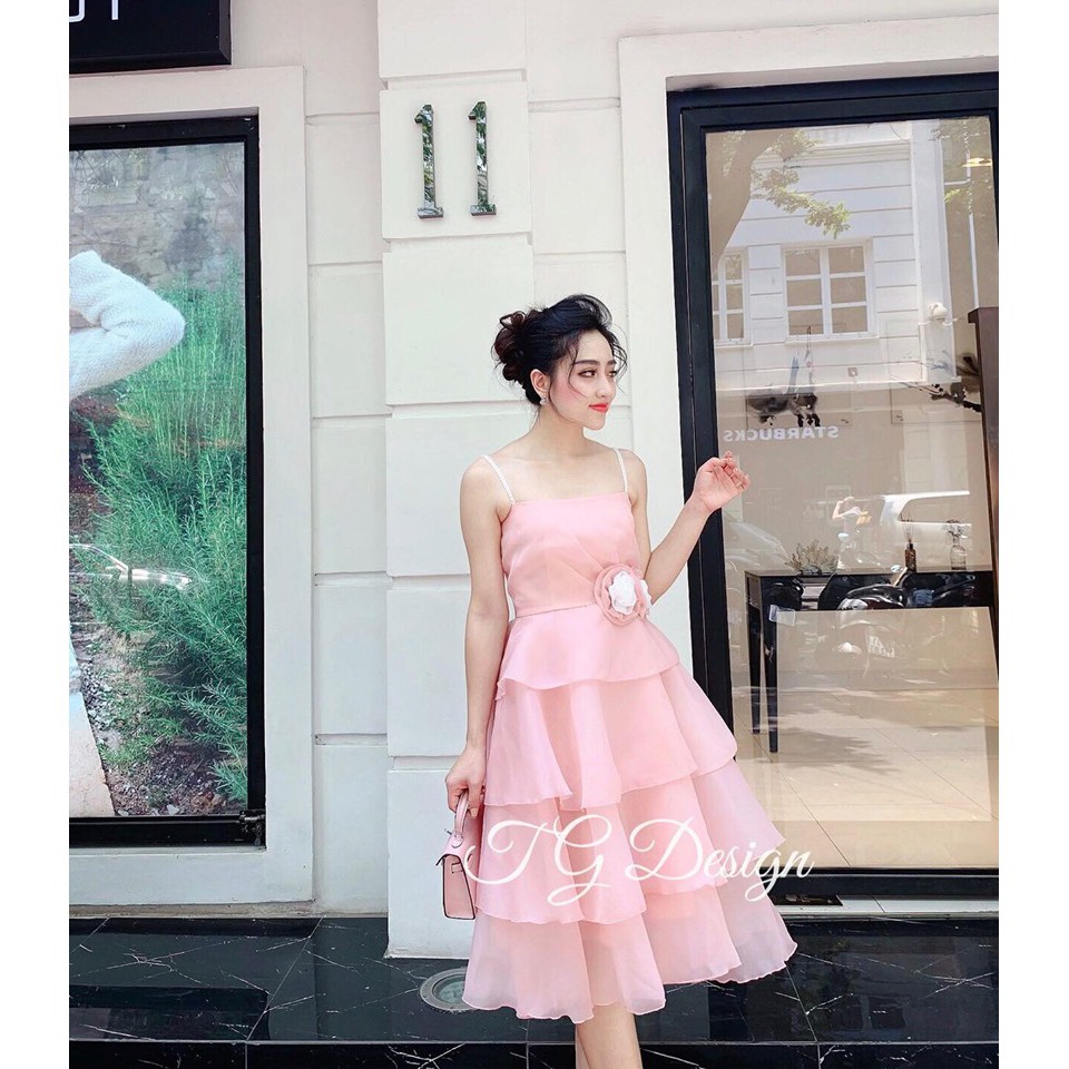 Váy dây tầng hoa eo