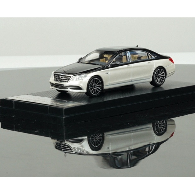 Mô hình ô tô Mercedes Maybach S-klasse S600 1/64 Master