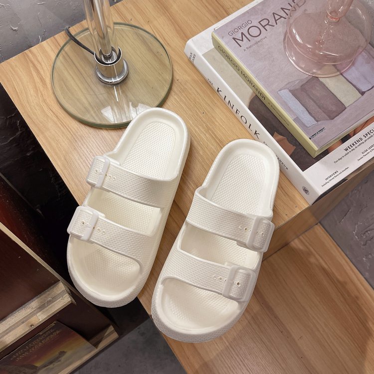 Dép Bánh Mỳ Nữ Kiểu Dáng Sandal 2 Quai Mẫu Mới Đế 3 Phân D50