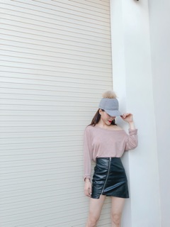 Áo thun lệch vai