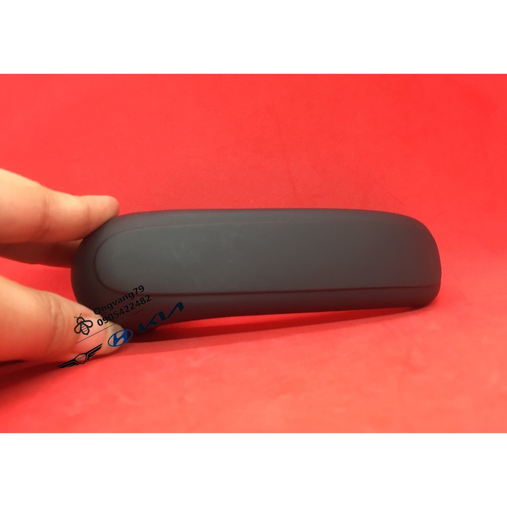 Tay mở cửa trong  xe Hyundai Starex - Ms: 836104D000WK