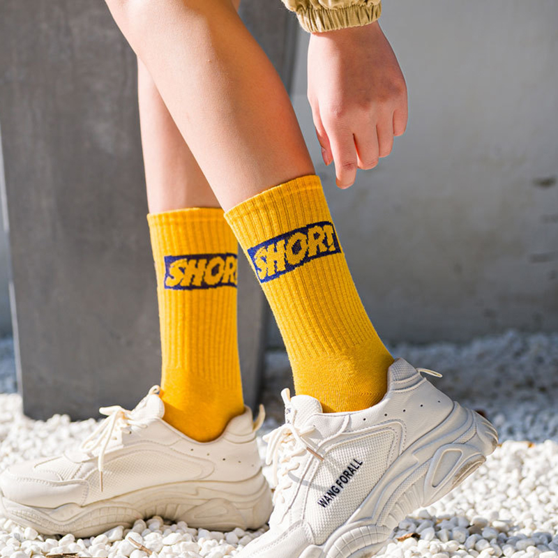 [YIYUE]Autumn and winter maple street trendy socks, hip-hop trend socks, Harajuku style sports stockings for men and women