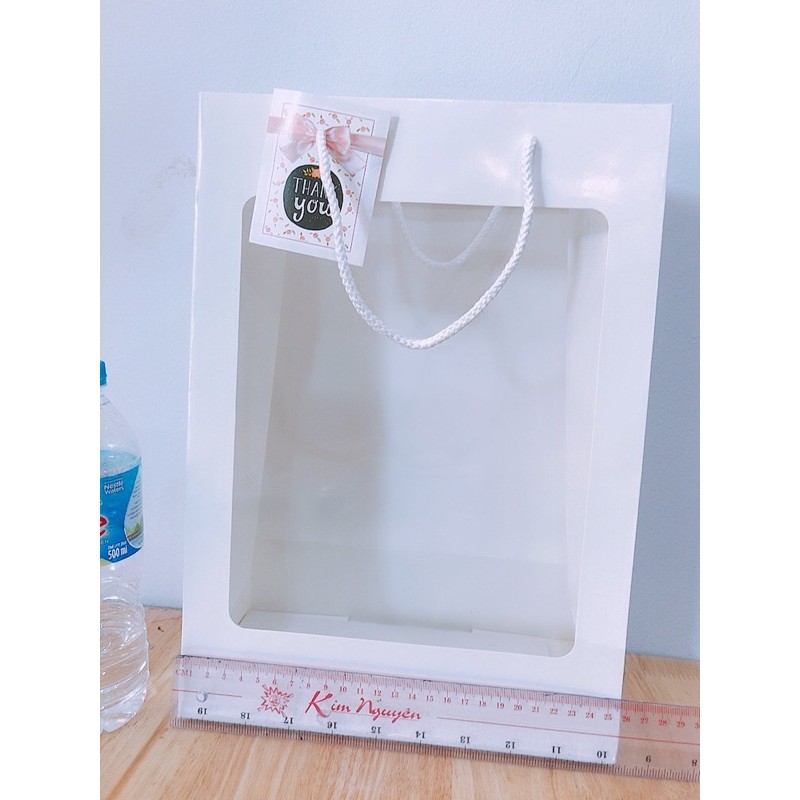 Túi giấy mặt kính đựng hoa bó từ 3-11 bông tặng kèm thiệp | BigBuy360 - bigbuy360.vn
