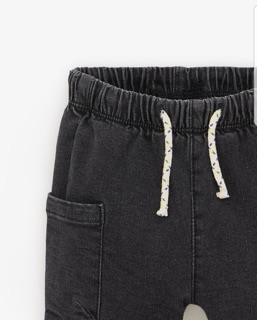 Quần jeans bé trai