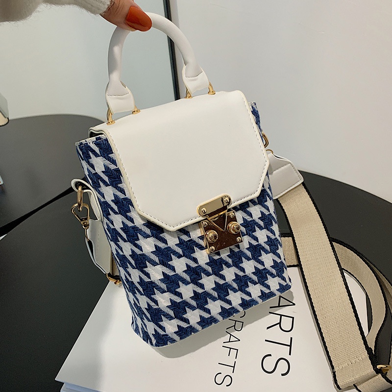 Túi đeo vai cỡ nhỏ phong cách retro thời trang thu đông 2021