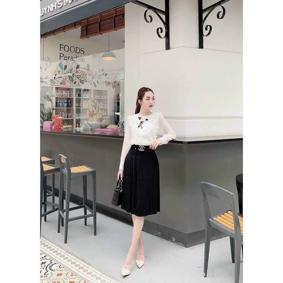 Chân váy xếp ly kèm áo sơ mi cổ đính hoa đi làm việc nơi công sở,dự tiệc,đi chơi,tôn lên vẻ đẹp quý phái dành