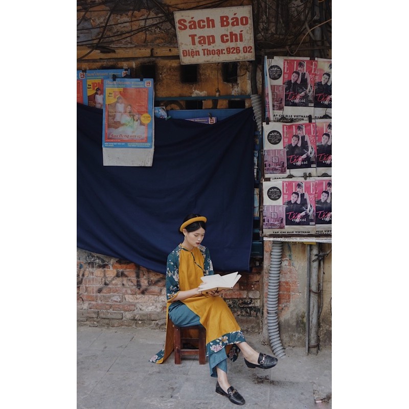 Áo Dài Thanh Liễu I - Lengdeng.Collect | Áo dài dáng suông cách tân vải đũi vàng phối voan hoa Tủ đồ của Lèng Dèng