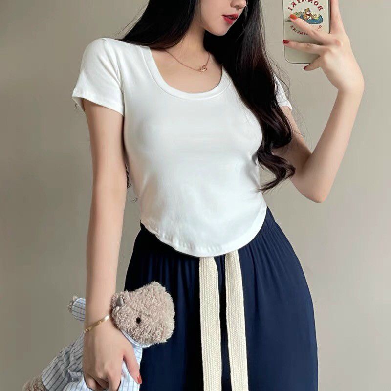 Áo croptop tay ngắn