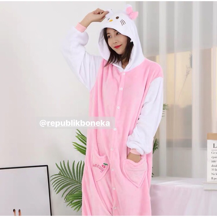Bộ Pijama Hello Kitty Cho Người Lớn Và Trẻ Em