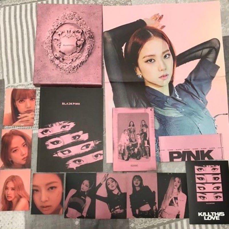 Ảnh thần tượng Kill this love hai màu đen hồng