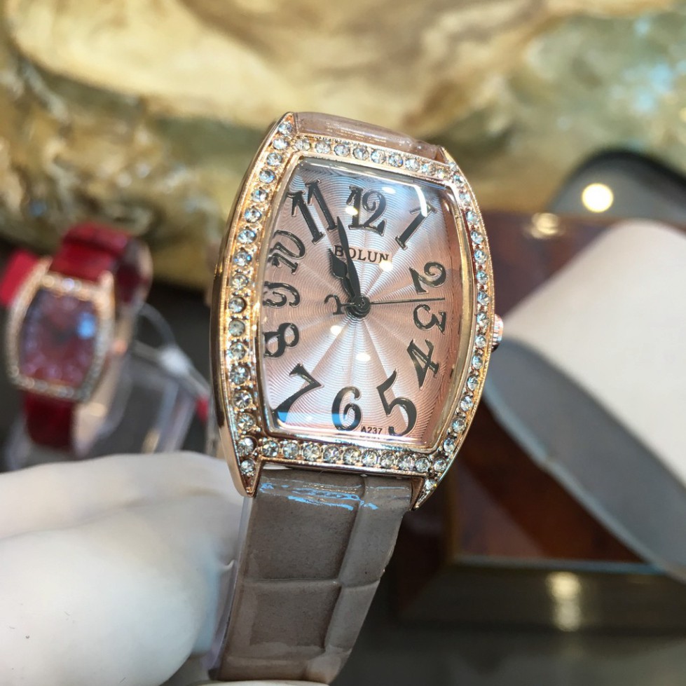 [Mã FAMAYFA2 giảm 10K đơn 50K] đồng hồ dây da nữ BOLUN ,dây mềm đẹp,chống nước 3ATM | BigBuy360 - bigbuy360.vn