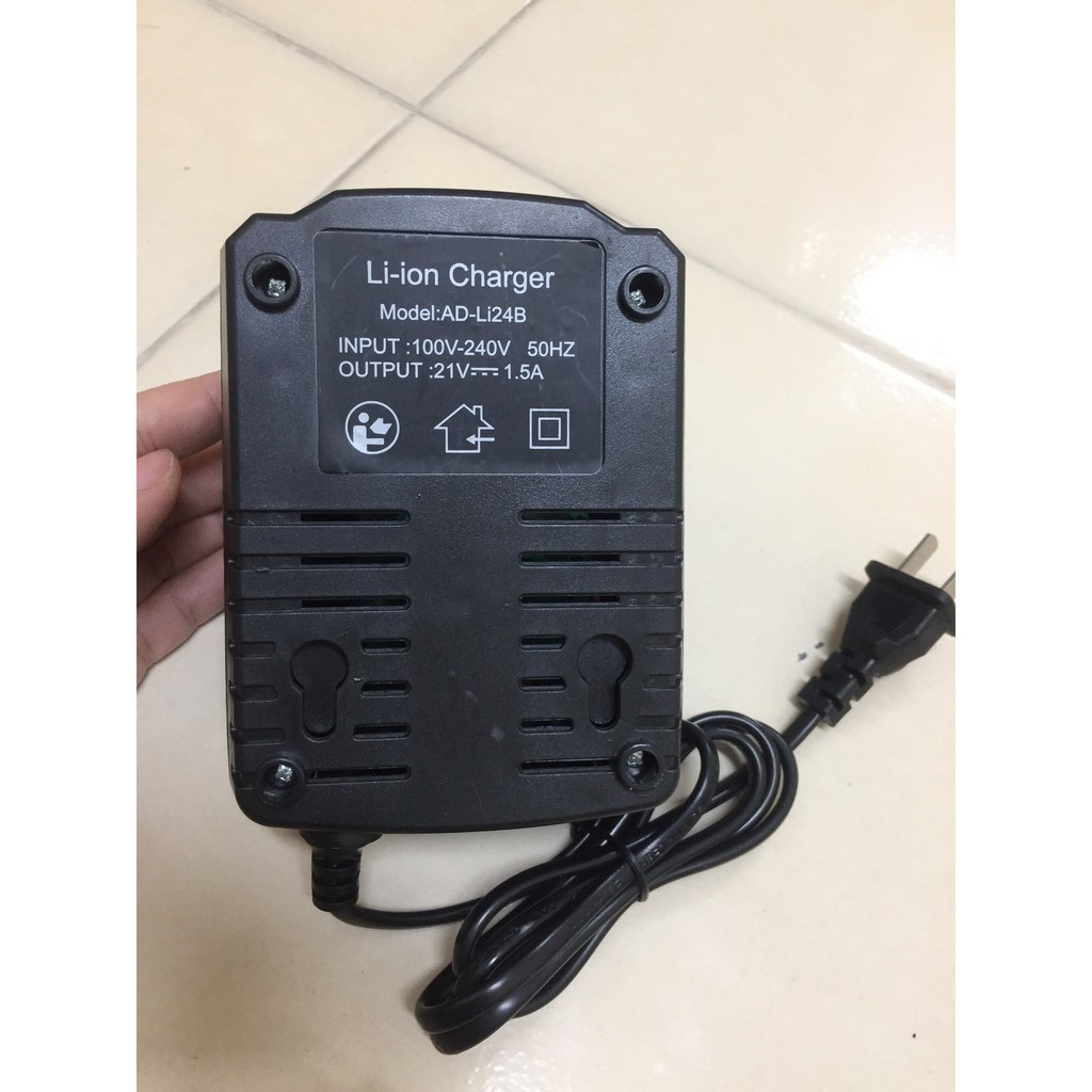 Sạc pin gài cho dòng máy siết bulong và khoan pin Hitachi 88v , Makita 72v, Dewalt 99v