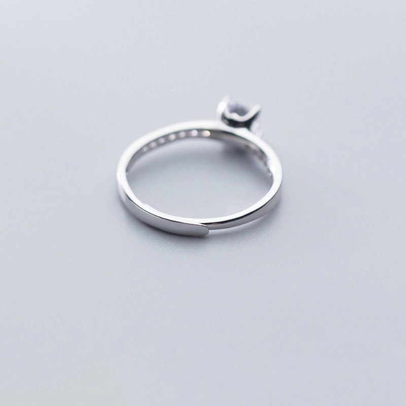 Nhẫn bạc nữ free size 1 đá chủ đá tấm 2 bên xinh xắn Dế Bạc - N5542