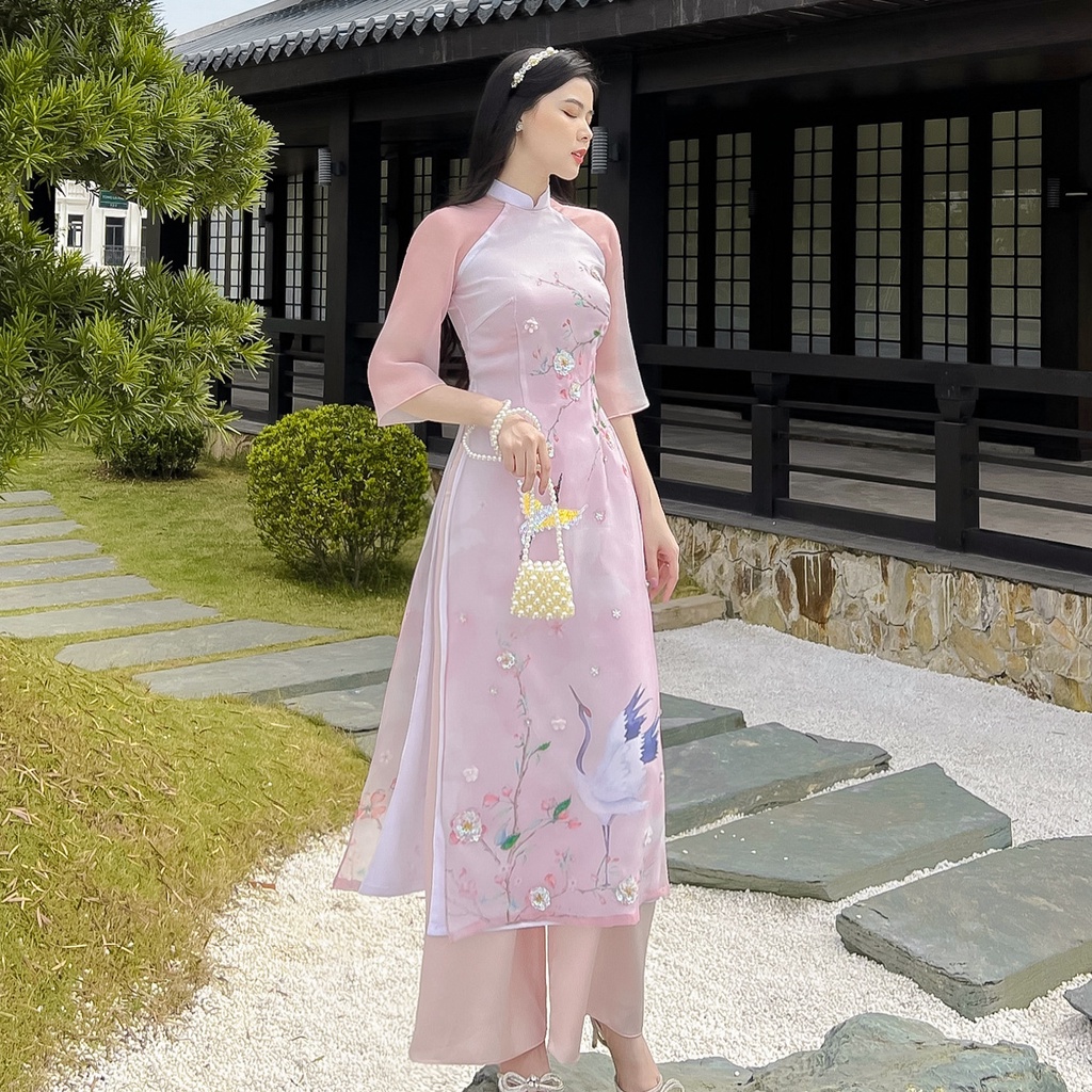 Áo dài cách tân thêu hoa GIIAN, ái dài đính kết bốn tà phong cách nhẹ nhàng, nữ tính - AD279