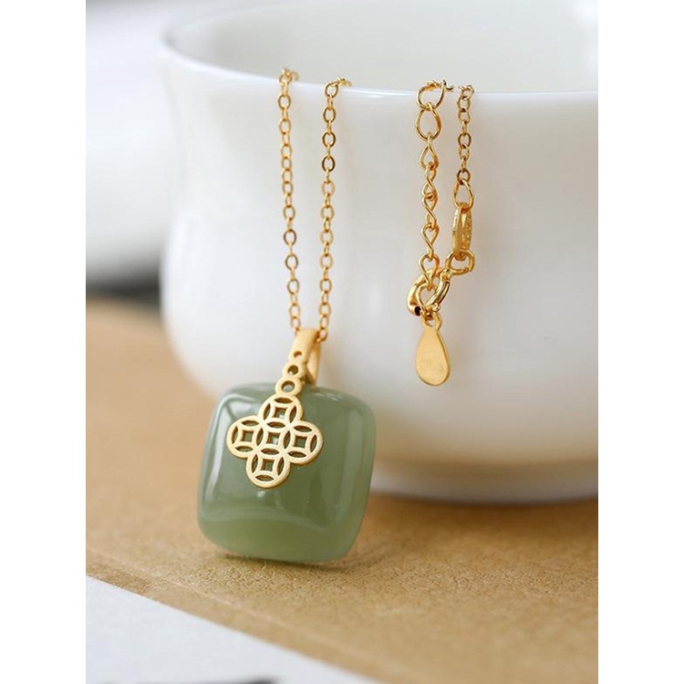 Vòng cổ Mạ Vàng Mặt Hình Xương Quai Xanh Đính Ngọc Bích Thời Trang
