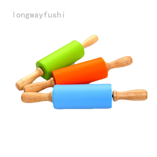 Cây Lăn Bột Làm Bánh Bằng Gỗ Silicone Tiện Dụng