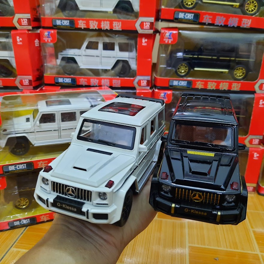 Mô hình xe ô tô Mercedes Benz G63 tỉ lệ 1:32 xe đồ chơi trẻ em